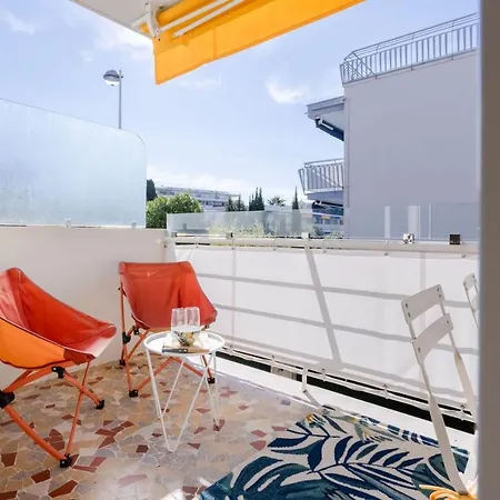SERRENDY Renovated 1-bedroom apartment in a private estate Cannes Buitenkant foto