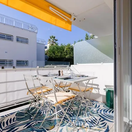 SERRENDY Renovated 1-bedroom apartment in a private estate Cannes Buitenkant foto