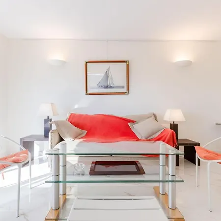 SERRENDY Renovated 1-bedroom apartment in a private estate Cannes Buitenkant foto